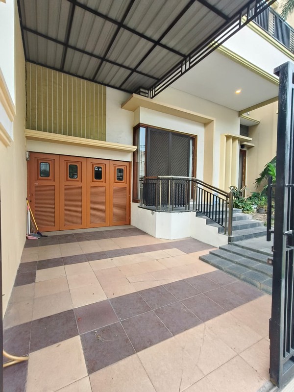 Dijual Rumah Luxury 2 Lantai - Dharmahusada Mas Surabaya