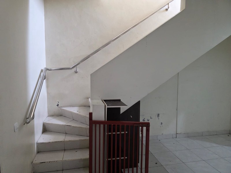 Rumah Bebas Banjir Dekat Halte Trans Jakarta Jakarta Puri Beta 2. Cluster Cempaka. Larangan.