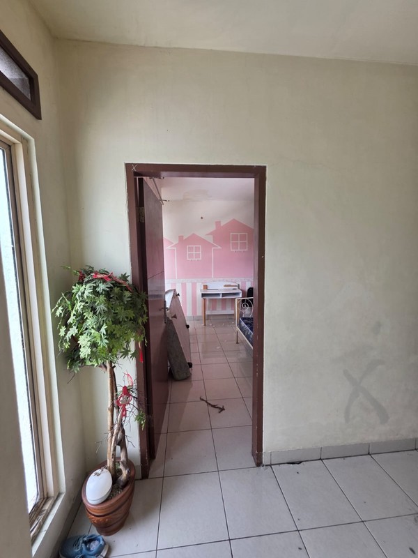 Rumah Bebas Banjir Dekat Halte Trans Jakarta Jakarta Puri Beta 2. Cluster Cempaka. Larangan.