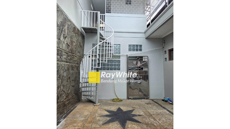 Rumah Cantik Singgasana Pradana Bandung