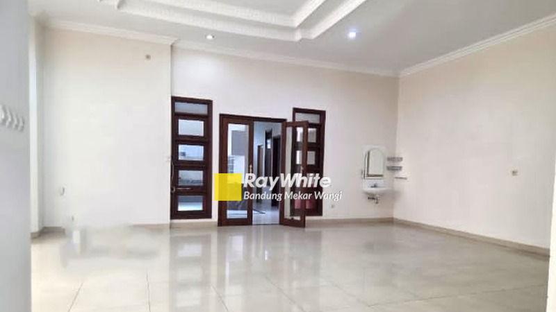 Rumah Cantik Singgasana Pradana Bandung