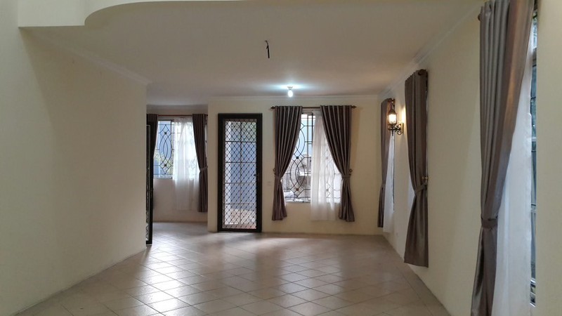 DIJUAL RUMAH @ LIPPO UTARA @ JL.Sumatera - Karawaci Tangerang