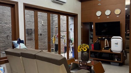 Dijual Rumah Komersial dibawah Harga Pasar, Menteng, Jakarta Pusat