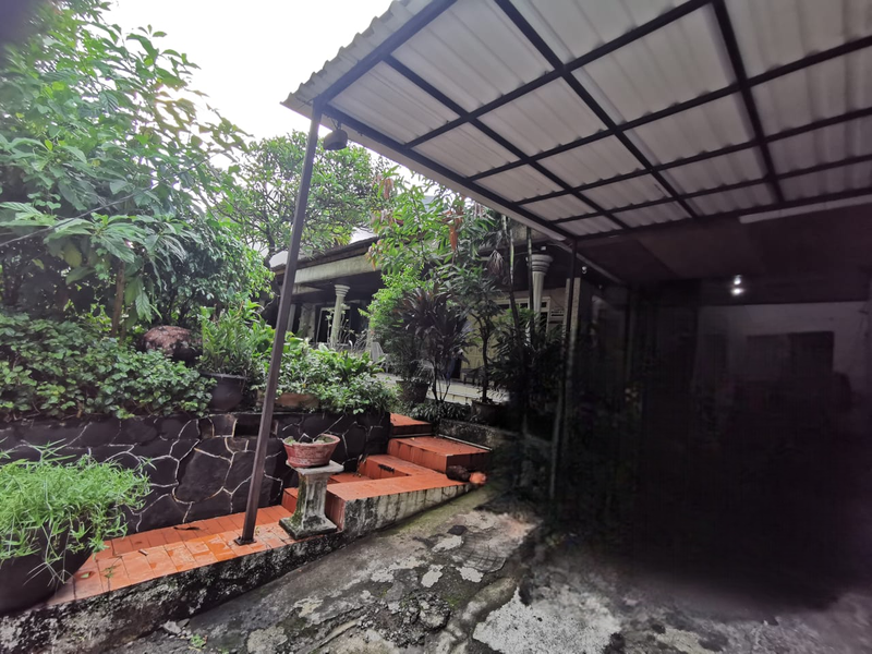 Rumah di jalan Wijaya Timur, Kebayoran Baru Rumah lama, 2 lantai