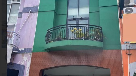 Ruko 3 Lantai, Lokasi Strategis di Bintaro 