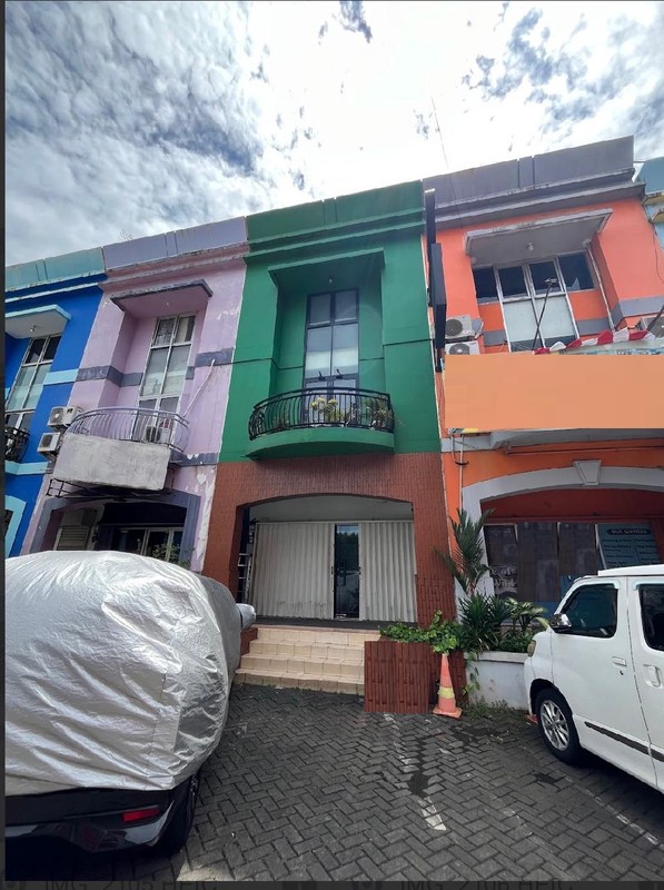 Ruko 3 Lantai, Lokasi Strategis di Bintaro 