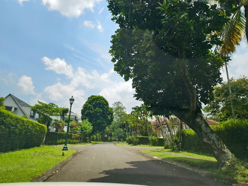 Kavling dengan PEMANDANGAN SPEKTAKULER di Rancamaya Golf Estate Bogor!