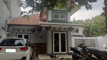 RUMAH CANTIK DAN LUAS DI TAMAN KENARI CIBUBUR