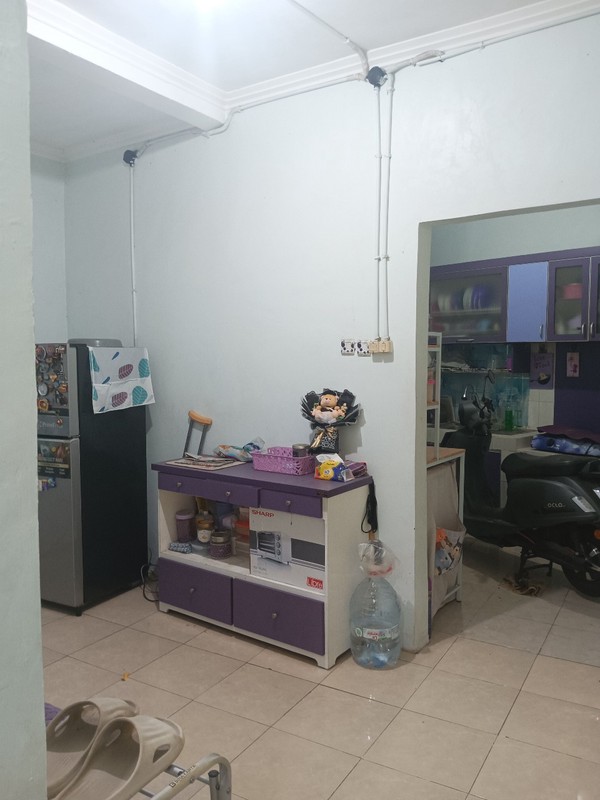 RUMAH CANTIK DAN LUAS DI TAMAN KENARI CIBUBUR