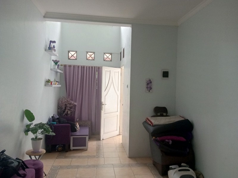 RUMAH CANTIK DAN LUAS DI TAMAN KENARI CIBUBUR