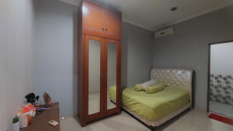 Rumah Dekat Gerbang Tol Cibubur dan Stasiun LRT