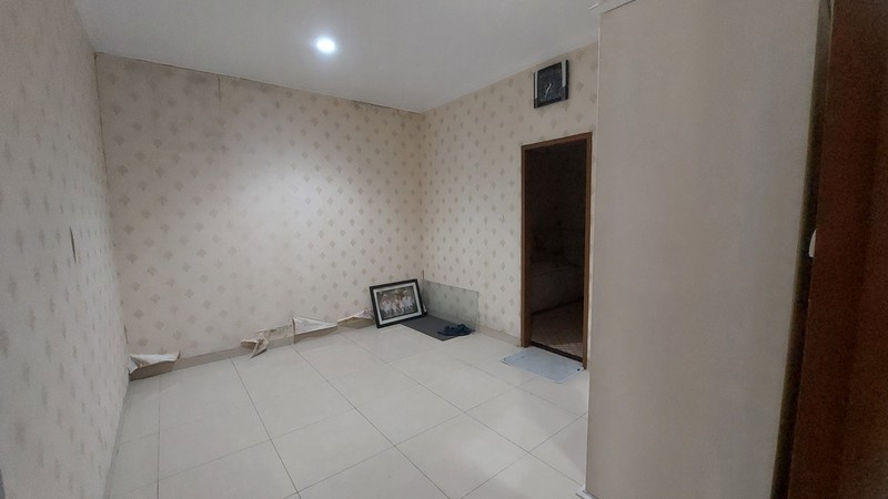 Rumah Dekat Gerbang Tol Cibubur dan Stasiun LRT