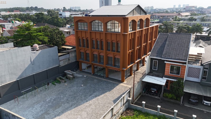 Gedung Komersial Strategis di Pasar Minggu - Ragunan