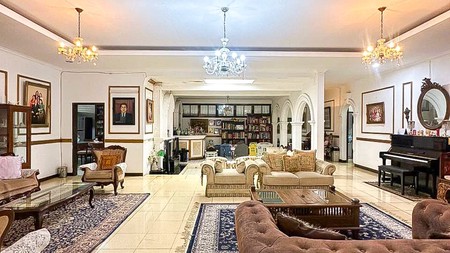 Rumah Cantik Bagus Luas di Cipete, Jakarta Selatan LT 916 m2 LB 450 m2 SHM