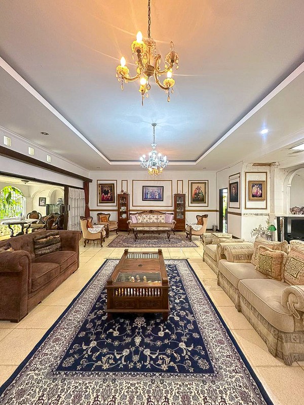 Rumah Cantik Bagus Luas di Cipete, Jakarta Selatan LT 916 m2 LB 450 m2 SHM