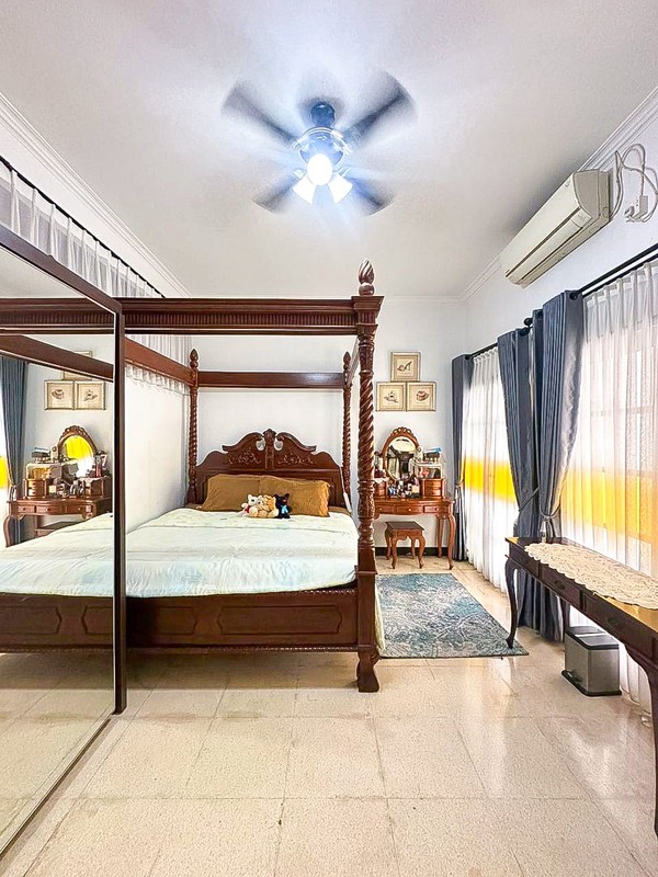 Rumah Cantik Bagus Luas di Cipete, Jakarta Selatan LT 916 m2 LB 450 m2 SHM