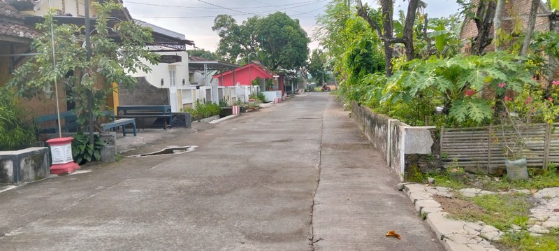 Tanah Pekarangan Luas 975 Meter Persegi Lokasi Strategis di Piyungan Bantul 