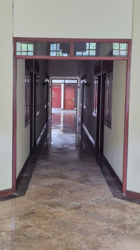 Disewakan Rumah Menteng jl Teuku Umar Layak Huni, Parkir Luas  