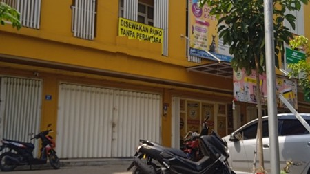 Ruko Disewa Lotus Regency Ketintang Surabaya