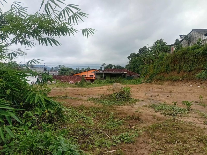 Tanah & Bangunan Luas 5 Ha di Pinggir Jalan Nasional Magelang,  Investasi Emas Seberang Pasar, Tempurejo, Tempuran, Magelang