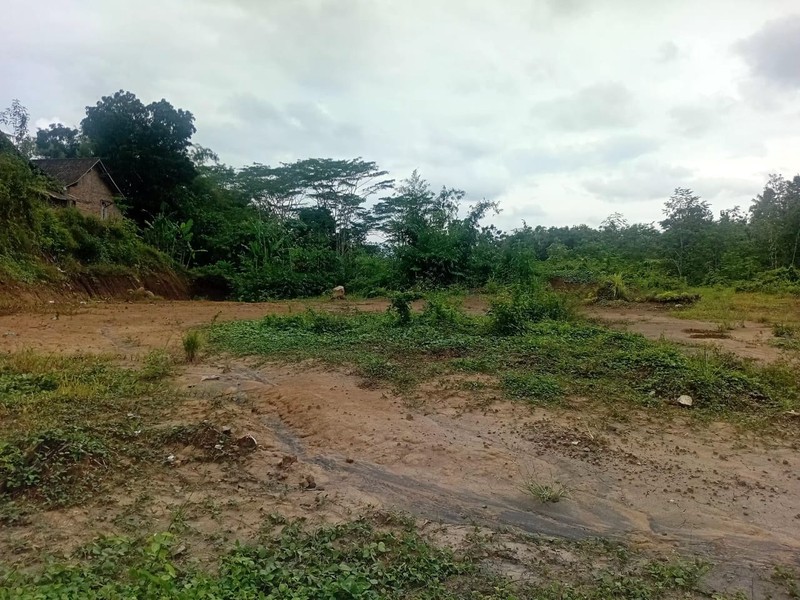 Tanah & Bangunan Luas 5 Ha di Pinggir Jalan Nasional Magelang,  Investasi Emas Seberang Pasar, Tempurejo, Tempuran, Magelang