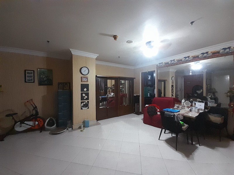 Dijual Apartemen Tipe 3 BR Semi Furnished Di Permata Hijau, Jakarta Selatan