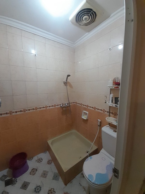 Dijual Apartemen Tipe 3 BR Semi Furnished Di Permata Hijau, Jakarta Selatan
