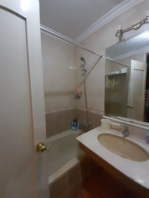 Dijual Apartemen Tipe 3 BR Semi Furnished Di Permata Hijau, Jakarta Selatan