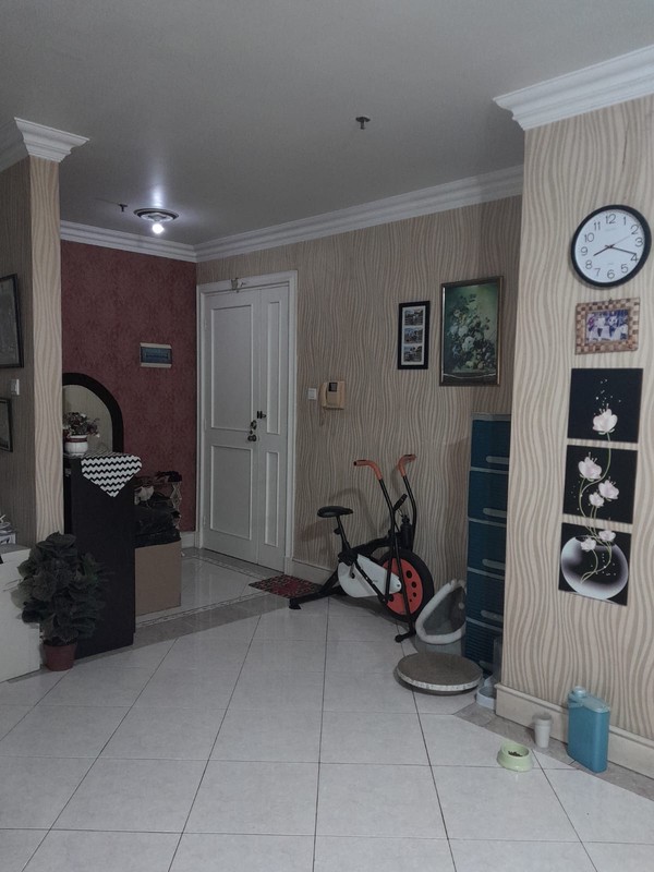 Dijual Apartemen Tipe 3 BR Semi Furnished Di Permata Hijau, Jakarta Selatan