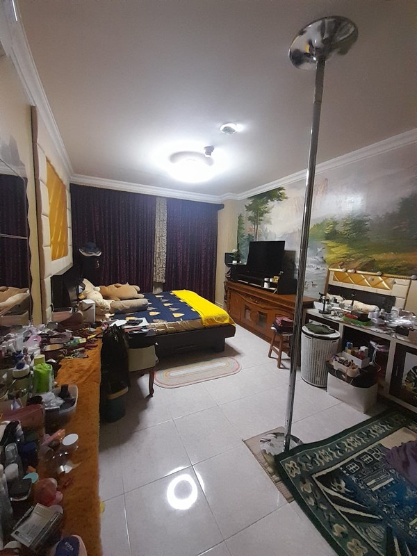 Dijual Apartemen Tipe 3 BR Semi Furnished Di Permata Hijau, Jakarta Selatan