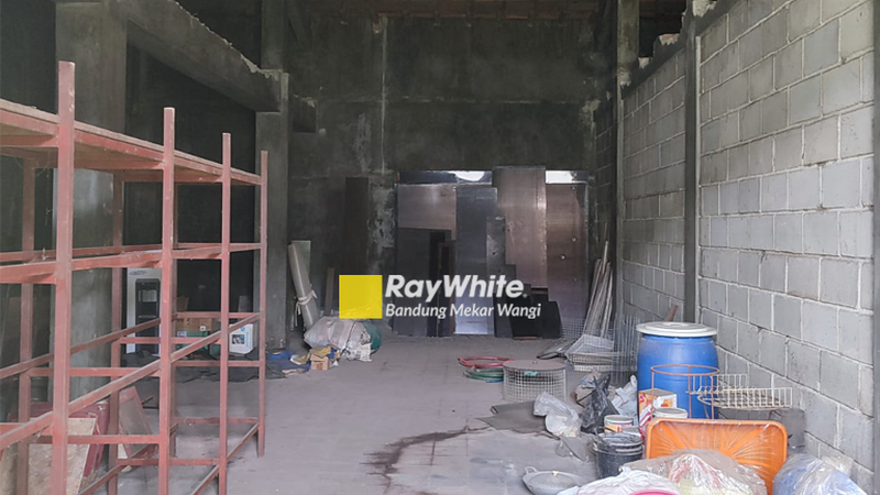 Ruang Usaha Strategis Mainroad Ibrahim Ajie