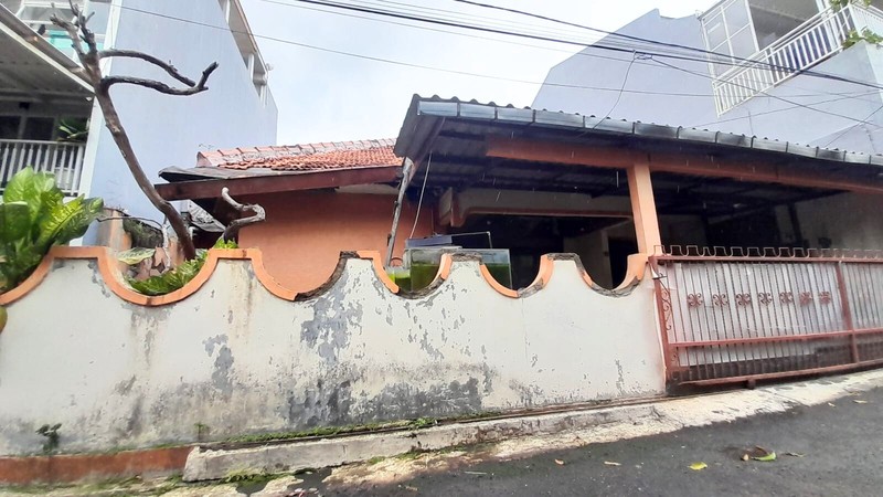 Rumah dIjual Lokasi Duren Sawit Kav. PTB