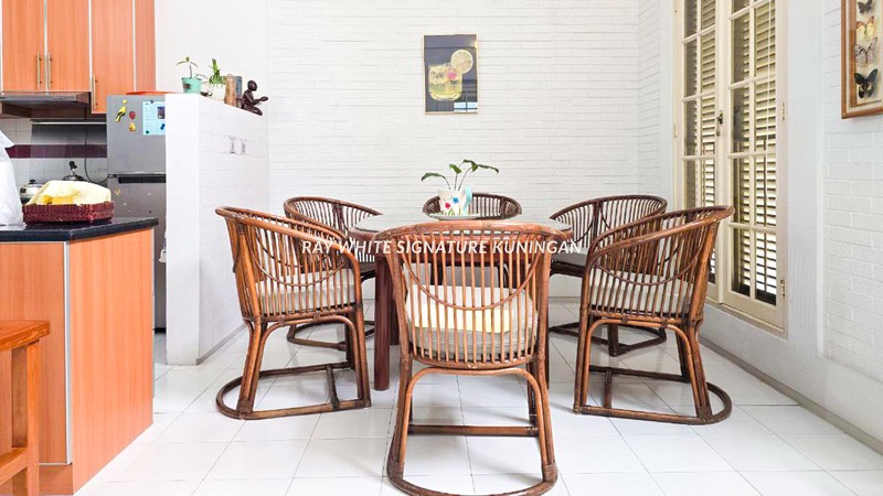 Dijual Rumah Bagus Siap Huni Di Jalan Sibayak Limo Depok 