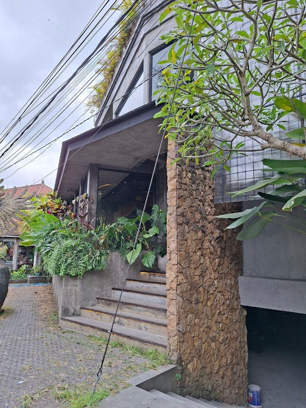 Leasehold - Prime 4 Story commercial space in Ubud, Bali