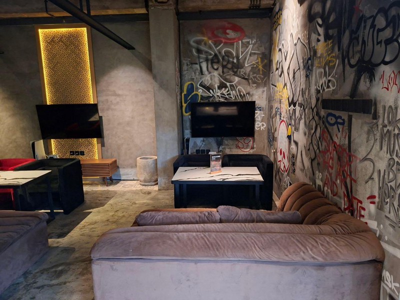 Leasehold - Prime 4 Story commercial space in Ubud, Bali