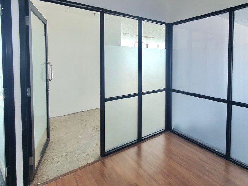 DISEWAKAN! RUANG USAHA DI GRAHA KAPITAL KEMANG JAKARTA SELATAN (UNIT B) 