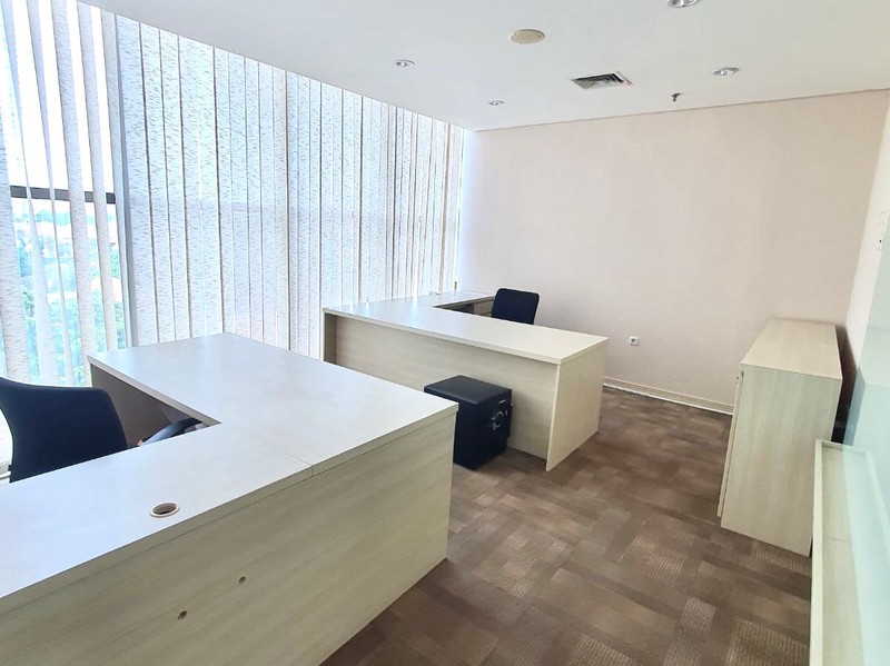 DISEWAKAN! RUANG KANTOR FULL FURNISHED DI GRAHA KAPITAL KEMANG JAKSEL