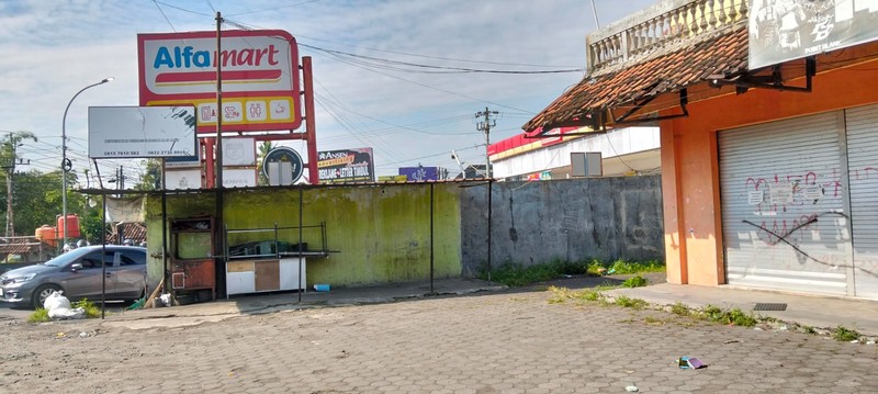 Disewakan 2 Ruko Strategis Lokasi Strategis Dekat Kampus UII - Ngaglik Sleman 