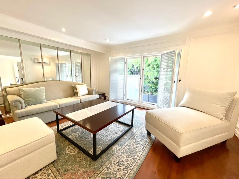 DISEWAKAN! RUMAH MEWAH EUROPEAN CLASSIC SIAP HUNI DI PONDOK INDAH