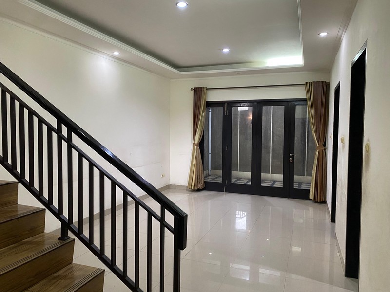 Rumah 2 Lantai Siap Huni Di Condet Kramat Jati Jakarta Timur
