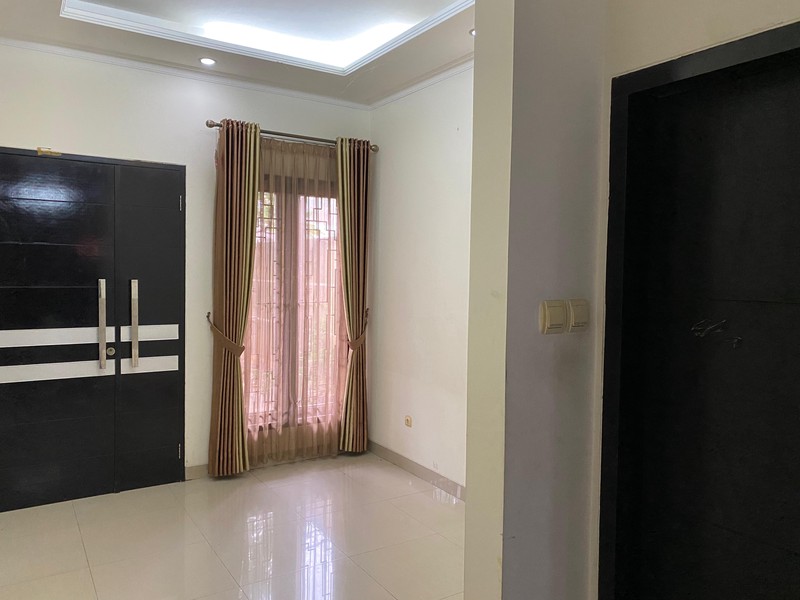 Rumah 2 Lantai Siap Huni Di Condet Kramat Jati Jakarta Timur