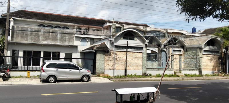 Bangunan Rumah Luas Lokasi Strategis di Baturetno Banguntapan Bantul 