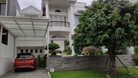 Disewakan Rumah Baru Renov Full Furnished - Citraland Utama Surabaya