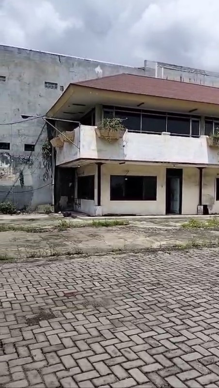 MURAH Rp.10 Jt/m2 Dijual 1800 M2 Gudang Raya Mastrip - Jajar Tunggal - Wiyung Surabaya - Nol Jalan Raya Dekat 2 Gate Pintu Tol, Akses Truk Kontainer