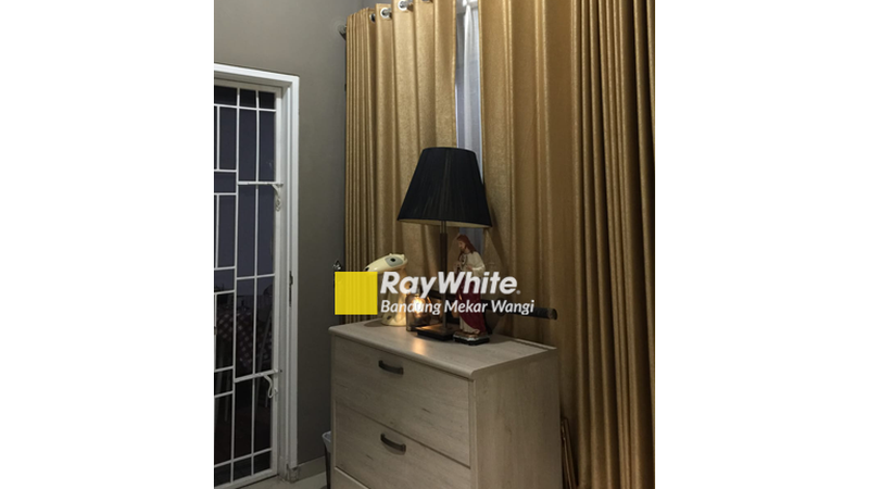 Rumah Cantik Minimalis Taman Kopo Indah 3