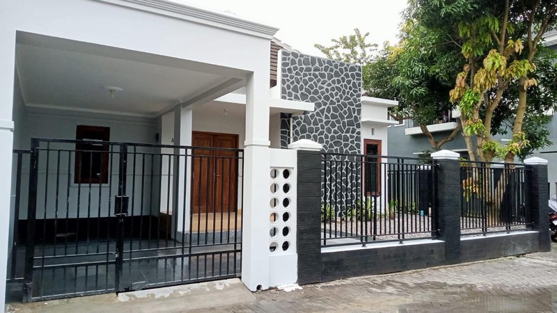 Rumah Cantik di Dalam Perum Tajem Lokasi Strategis & Nyaman di Maguwoharjo, Depok, Sleman