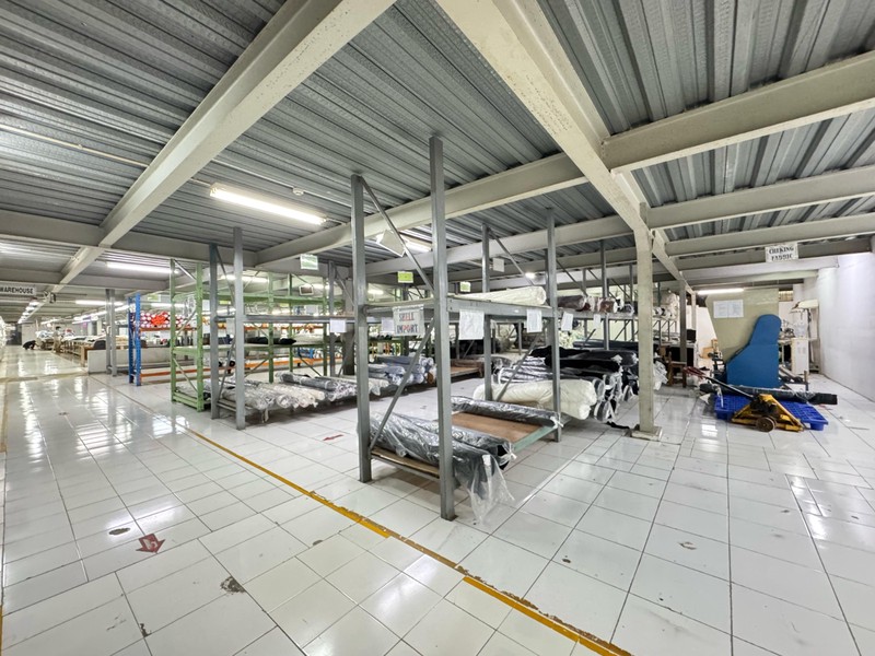 Cirendeu Gudang Siap Pakai Lahan Luas Cocok Pabrik & Logistik