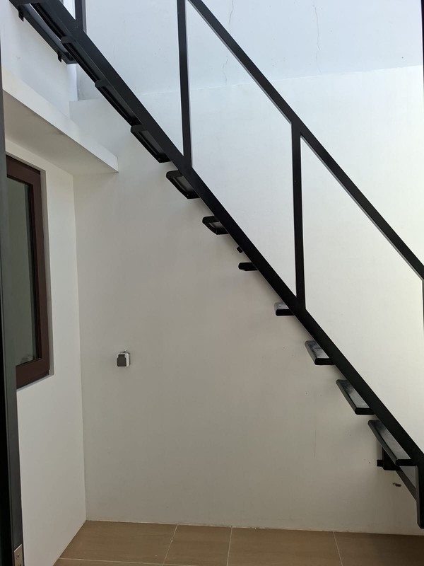 Rumah Brand new siap huni di Citra Garden Ciputat 