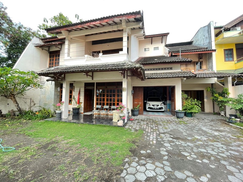 Investasi Menguntungkan Rumah & Kost 30 Kamar Selangkah ke Kampus & Mall di Condongcatur, Depok, Sleman