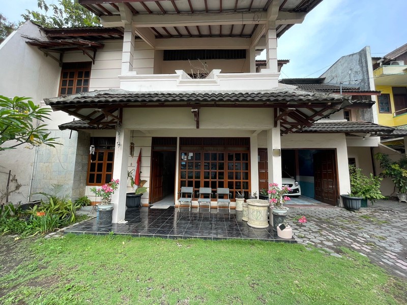 Investasi Menguntungkan Rumah & Kost 30 Kamar Selangkah ke Kampus & Mall di Condongcatur, Depok, Sleman